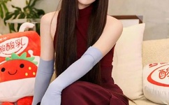 亚洲国产精华精品液好用吗?